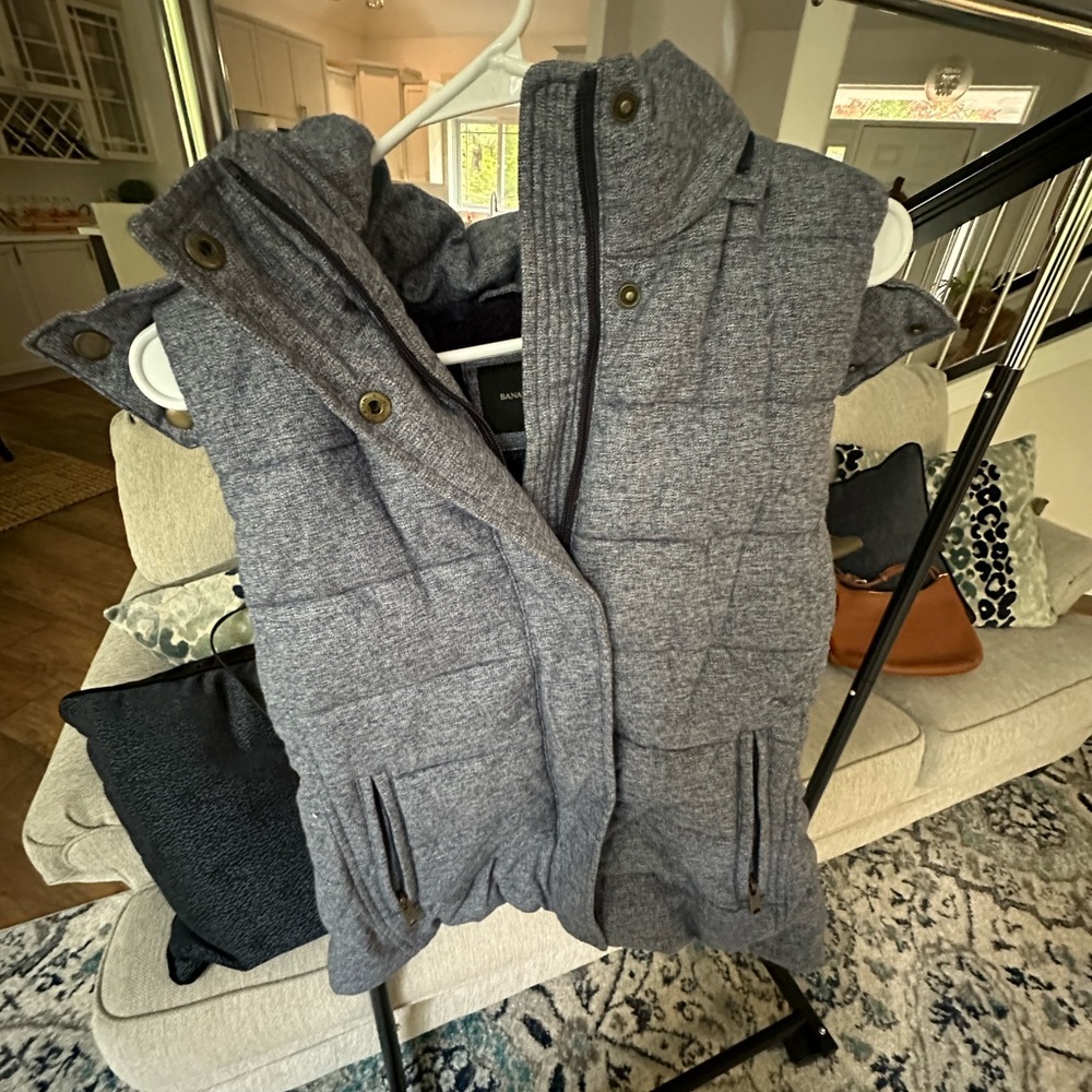 Banana Republic Vest… NWT